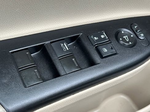 Used 2017 Honda Accord LX image 13