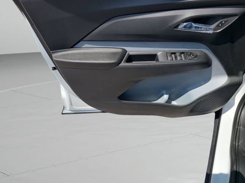 New 2027 Chevrolet Bolt LT FWD image 17