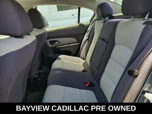 Used 2013 Chevrolet Cruze LS FWD image 16