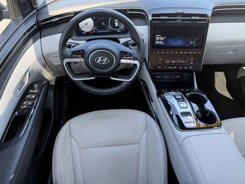Used 2023 Hyundai Tucson Limited FWD image 16