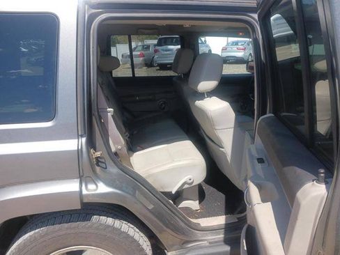 Used 2007 Jeep Commander Limited AWD/4WD image 27