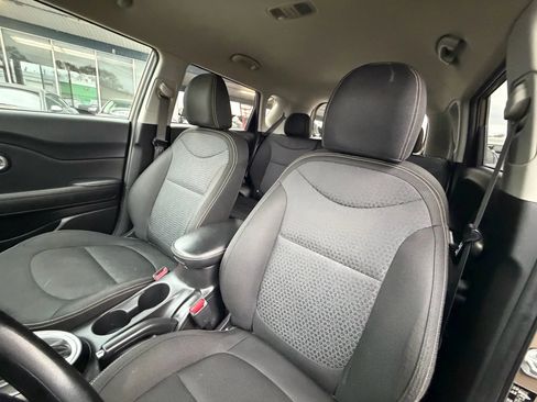 Used 2015 Kia Soul + image 23