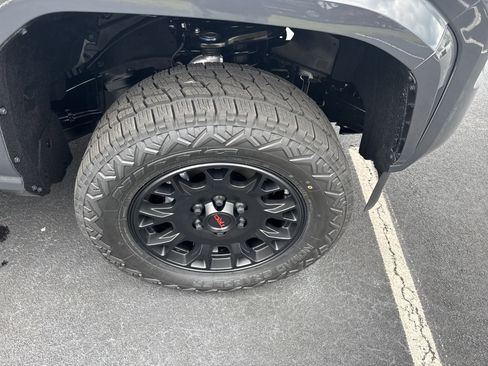 New 2025 Toyota Tacoma SR5 AWD/4WD image 10