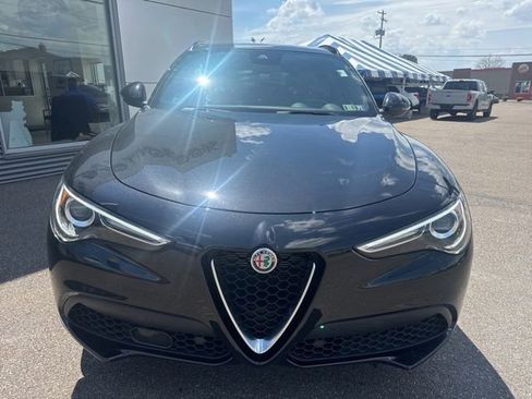 Used 2022 Alfa Romeo Stelvio Ti AWD/4WD image 3