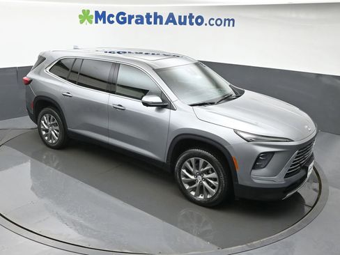 New 2026 Buick Enclave Preferred w/ Power Package image 3