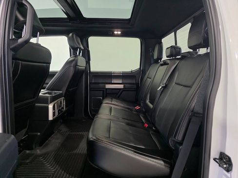 Used 2018 Ford F150 Lariat w/ Equipment Group 502A Luxury image 20