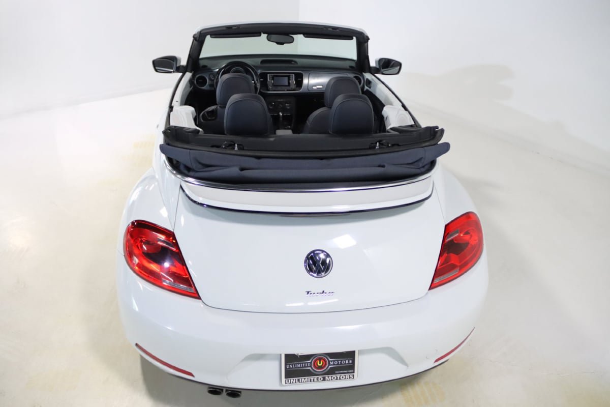 Used 2016 Volkswagen Beetle 1.8T Denim FWD image 26