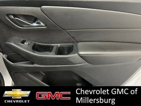 Used 2019 Chevrolet Traverse LT FWD image 34
