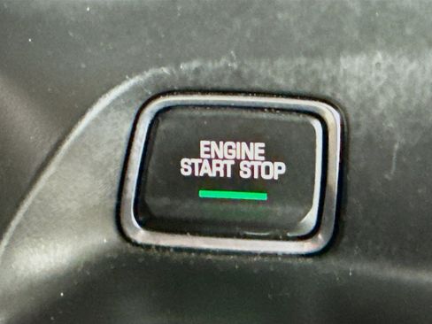 Used 2016 Chevrolet Camaro SS image 21