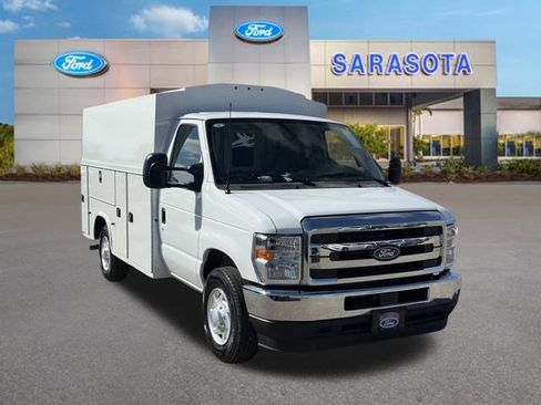 New 2026 Ford E-350 and Econoline 350 Super Duty w/ Power Equipment Group RWD image 2