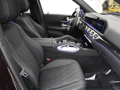 Certified 2024 Mercedes-Benz Maybach GLS 600 4MATIC image 16
