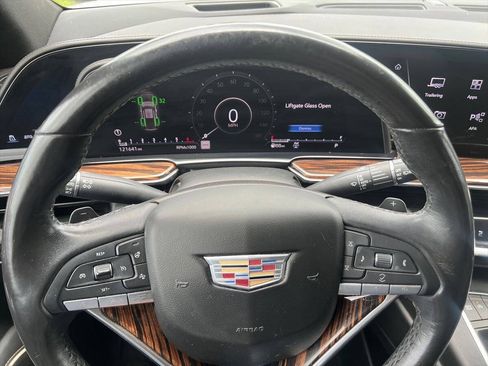 Used 2021 Cadillac Escalade ESV Premium Luxury w/ Performance Package AWD/4WD image 12