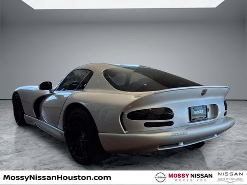 Used 1998 Dodge Viper GTS RWD image 2