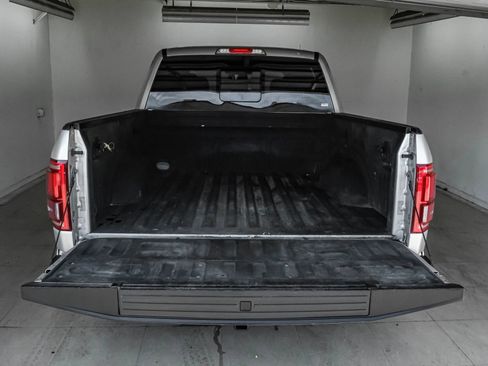 Used 2015 Ford F150 Platinum w/ Equipment Group 701A Luxury AWD/4WD image 47