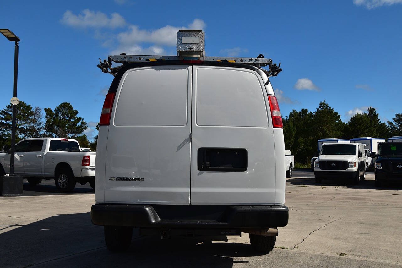 Used 2019 Chevrolet Express 2500 w/ Communications Package RWD image 6