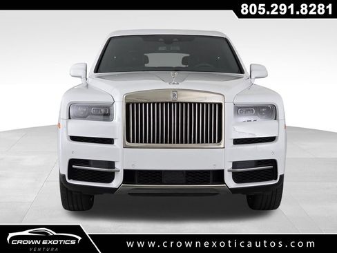 Used 2023 Rolls-Royce Cullinan AWD/4WD image 2