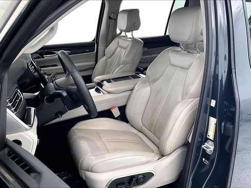 Used 2022 Jeep Wagoneer Series I RWD image 31