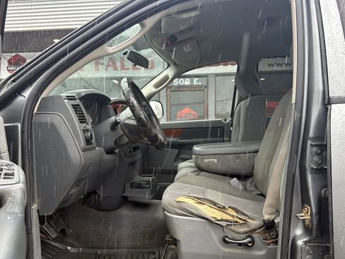 Used 2006 Dodge Ram 1500 Truck SLT image 5