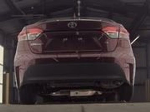 Used 2025 Toyota Corolla LE image 6