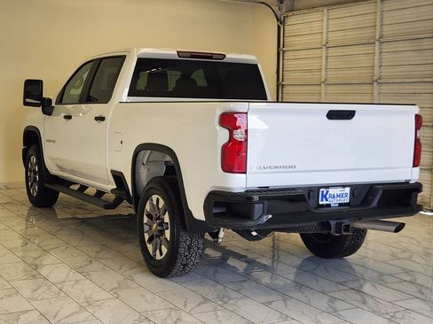 Used 2025 Chevrolet Silverado 2500 Custom w/ Custom Convenience Package AWD/4WD image 5