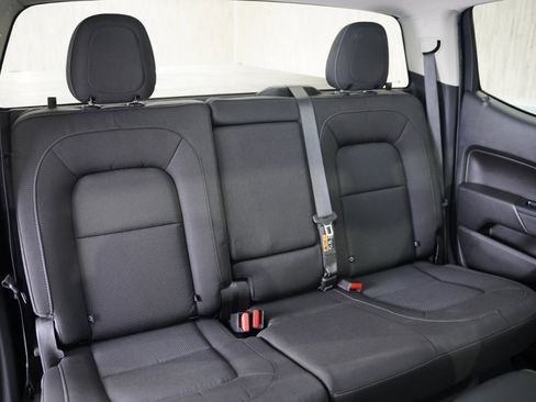 Used 2020 Chevrolet Colorado LT image 32