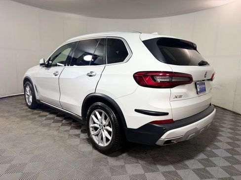 Used 2019 BMW X5 xDrive40i w/ Convenience Package AWD/4WD image 4