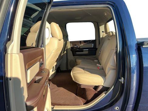 Used 2017 RAM 1500 Laramie w/ Convenience Group image 21