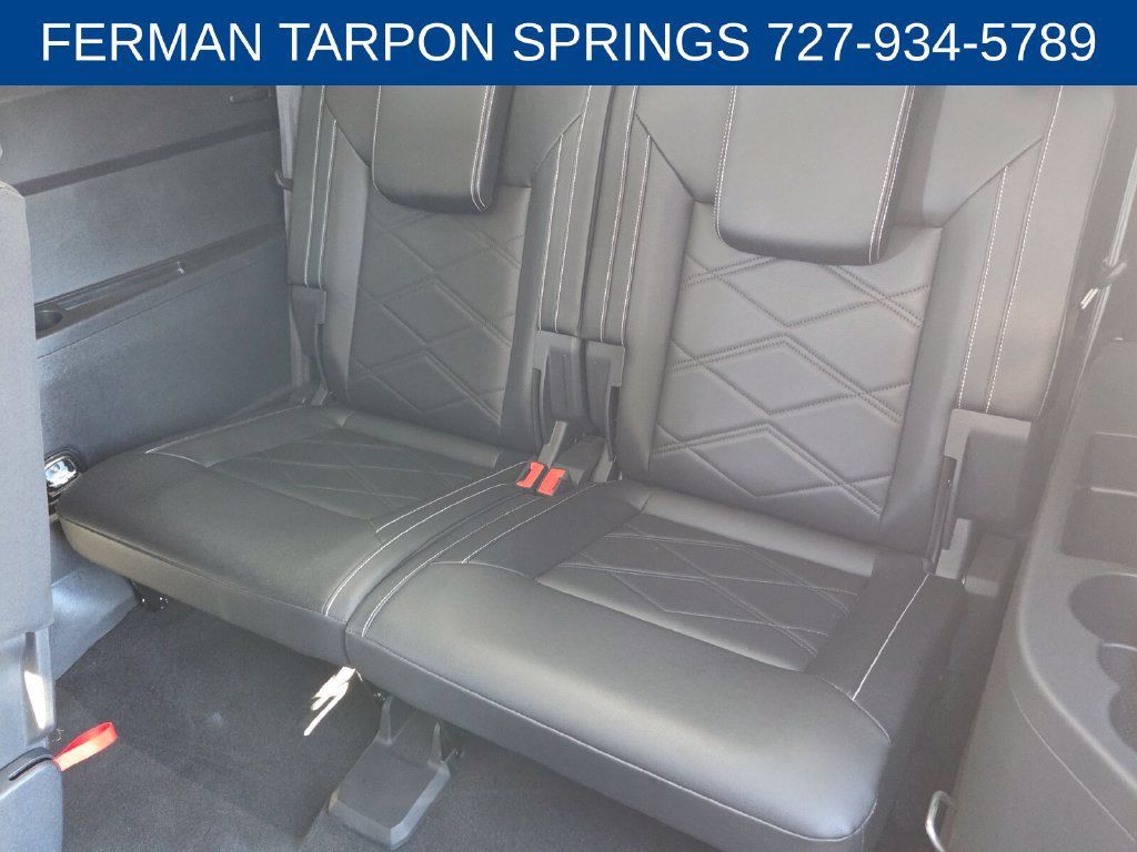 Used 2025 Volkswagen Atlas SE FWD image 12