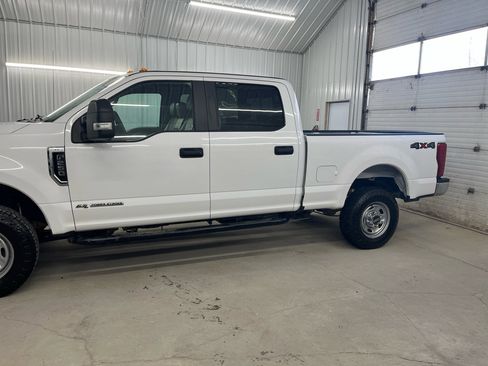 Used 2019 Ford F250 XL w/ Power Equipment Group image 2