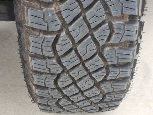 Used 2024 Chevrolet Silverado 1500 ZR2 w/ Technology Package image 13