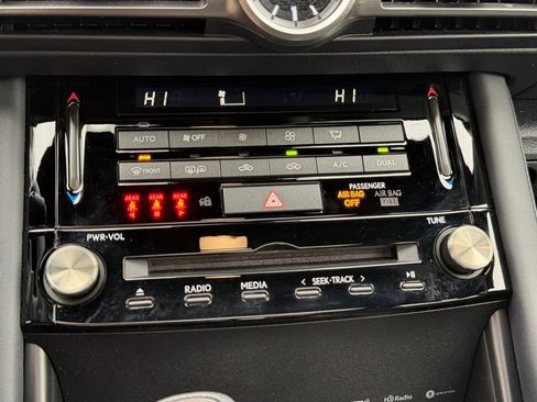 Used 2022 Lexus IS 350 F Sport image 25