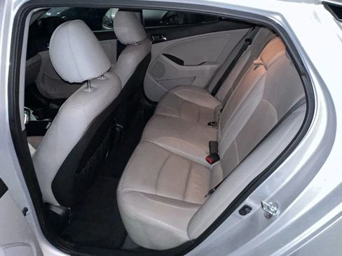 Used 2013 Kia Optima EX w/ Premium Pkg image 16