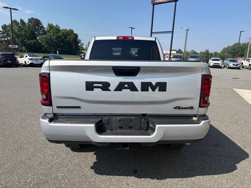 Used 2026 RAM 2500 Big Horn AWD/4WD image 7