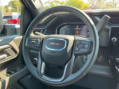 Used 2025 GMC Sierra 2500 AT4 w/ AT4 Premium Plus Package image 38