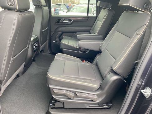 Used 2026 GMC Yukon XL Elevation w/ LPO, Floor Liner Package AWD/4WD image 25