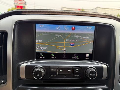 Used 2014 GMC Sierra 1500 SLT w/ SLT Preferred Package AWD/4WD image 18