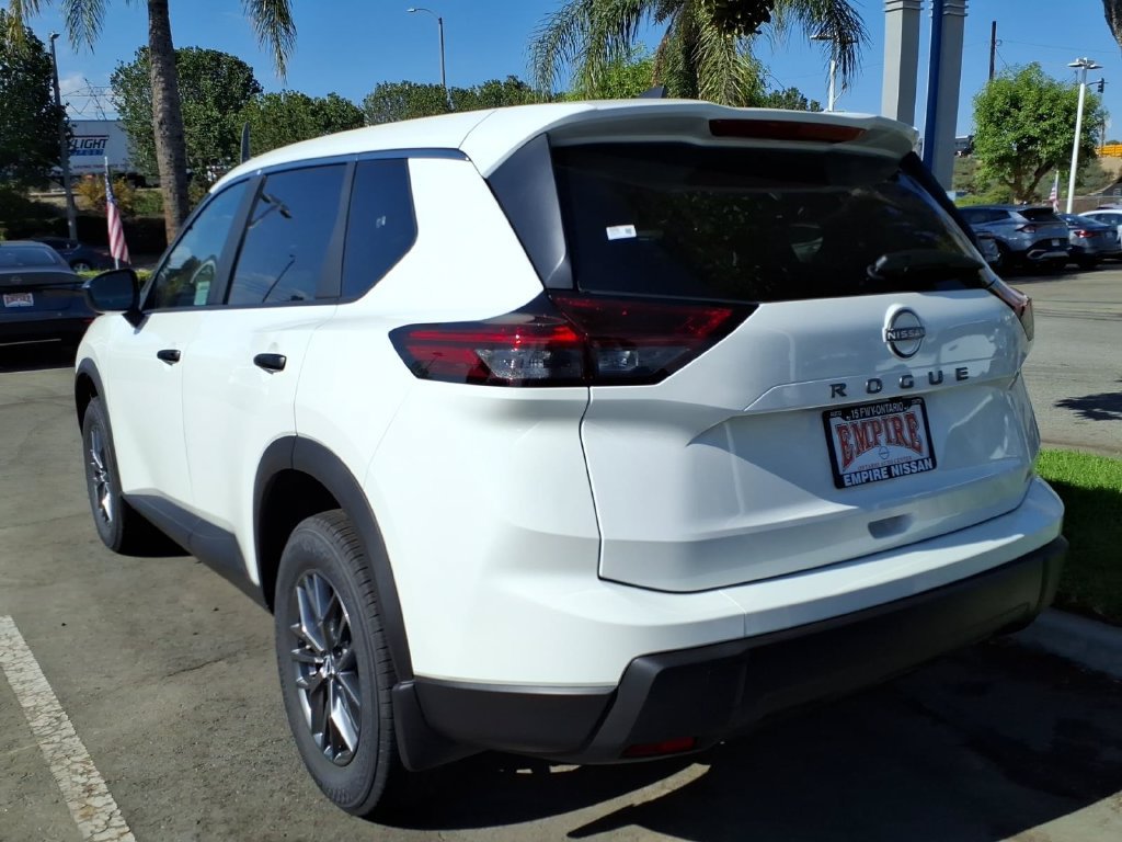 New 2026 Nissan Rogue S FWD image 5