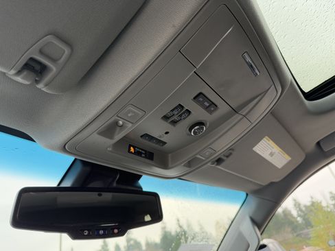 Used 2016 Chevrolet Tahoe LTZ image 18