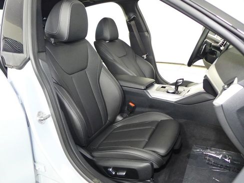 Used 2023 BMW 430i Gran Coupe w/ M Sport Package RWD image 19