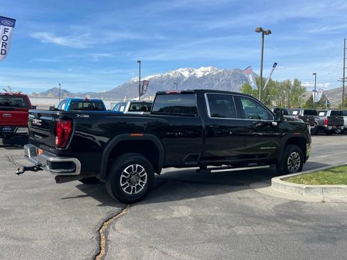 Used 2023 GMC Sierra 3500 SLE w/ X31 Off-Road Package AWD/4WD image 10