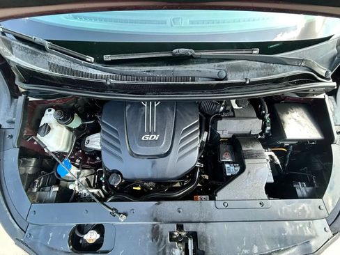 Used 2017 Kia Sedona LX w/ LX Essentials Premium Package FWD image 29