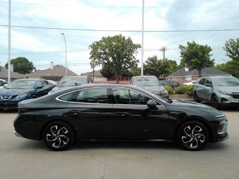 Used 2025 Hyundai Sonata SEL FWD image 5