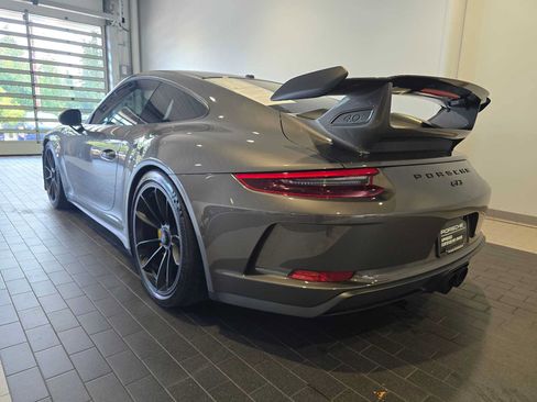 Used 2018 Porsche 911 GT3 RWD image 3