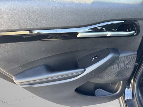 Used 2021 Kia Seltos S image 18