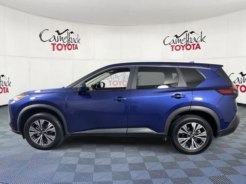 Used 2023 Nissan Rogue SV image 4