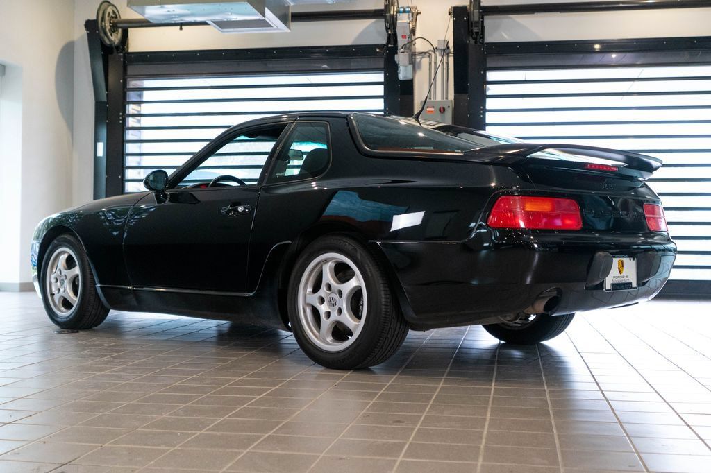 Used 1994 Porsche 968 Coupe RWD image 3