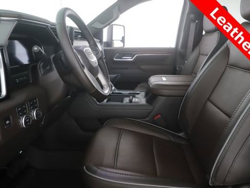 Used 2026 GMC Sierra 2500 Denali w/ Denali Reserve Package AWD/4WD image 17