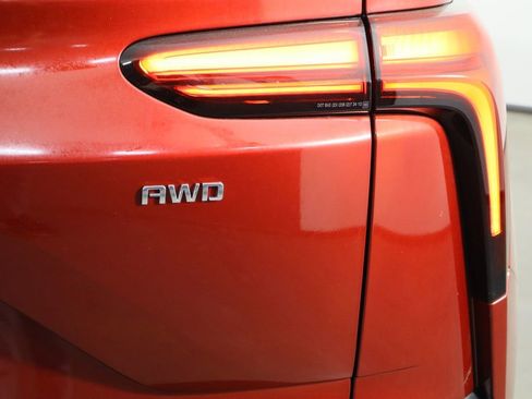 Used 2024 Chevrolet Blazer EV LT image 42