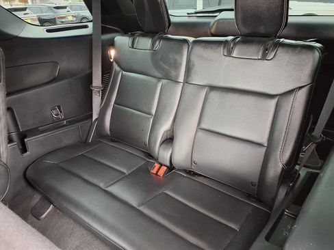 Used 2022 Ford Explorer ST image 25