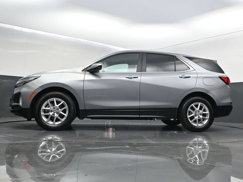 Used 2024 Chevrolet Equinox LT FWD image 37